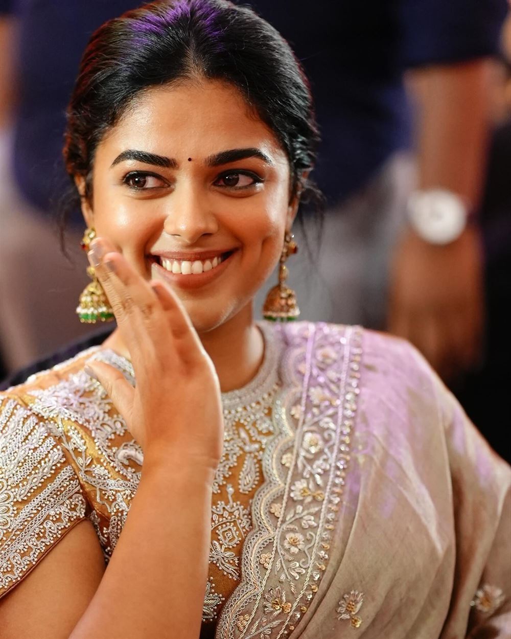 Tamil Actress Siddhi Idnani In Orange Saree